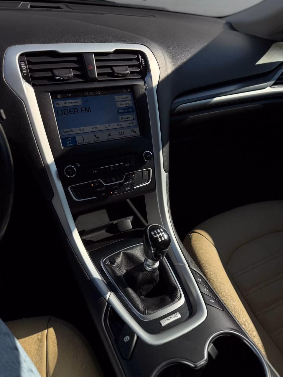 Ford Mondeo фото 9