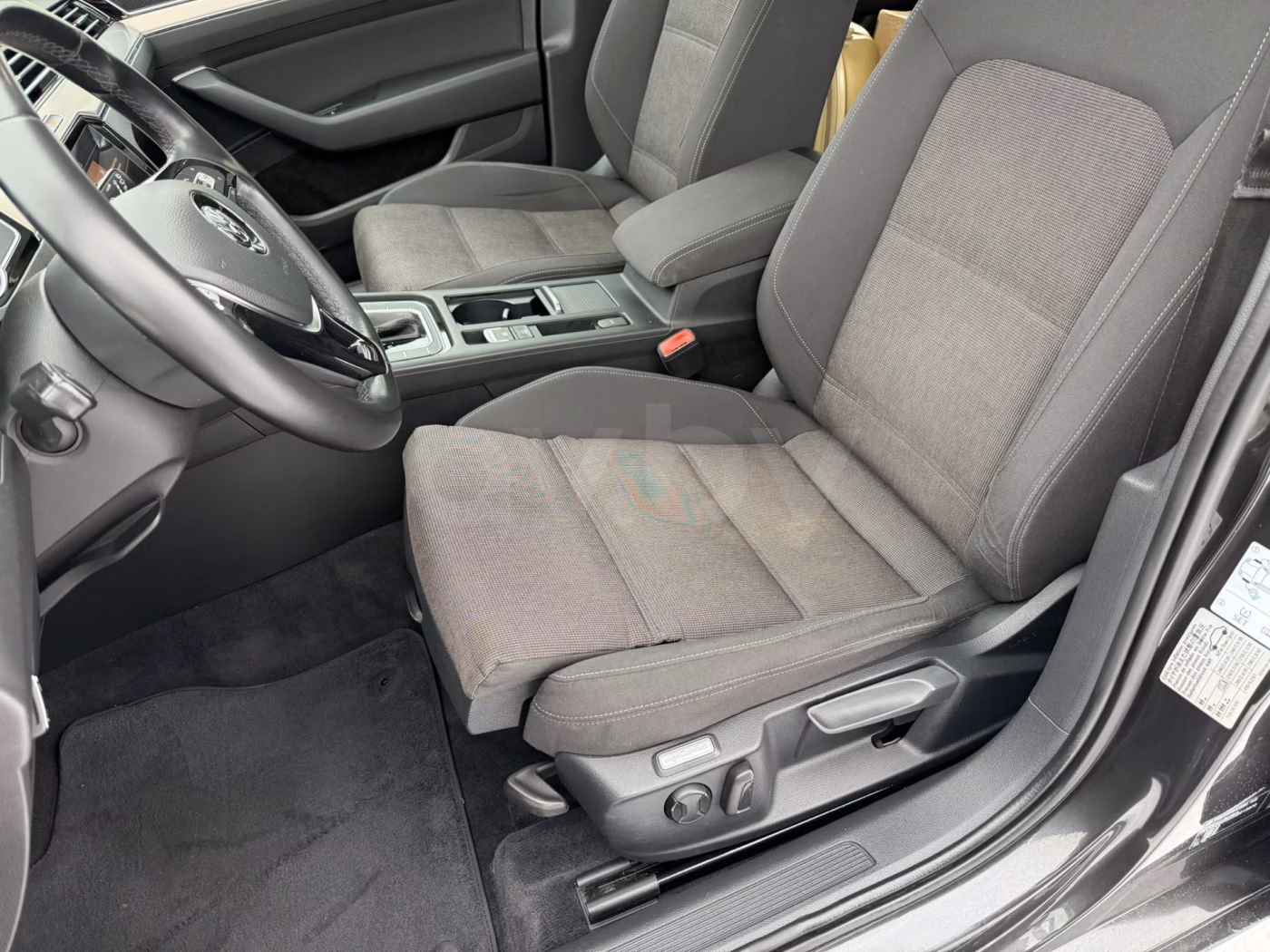 Volkswagen Passat фото 11