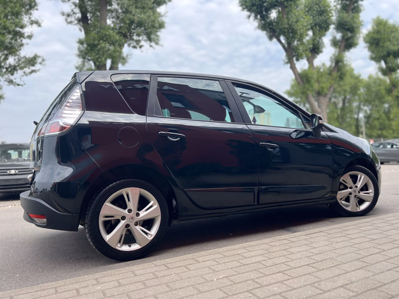 Renault Scenic фото 9