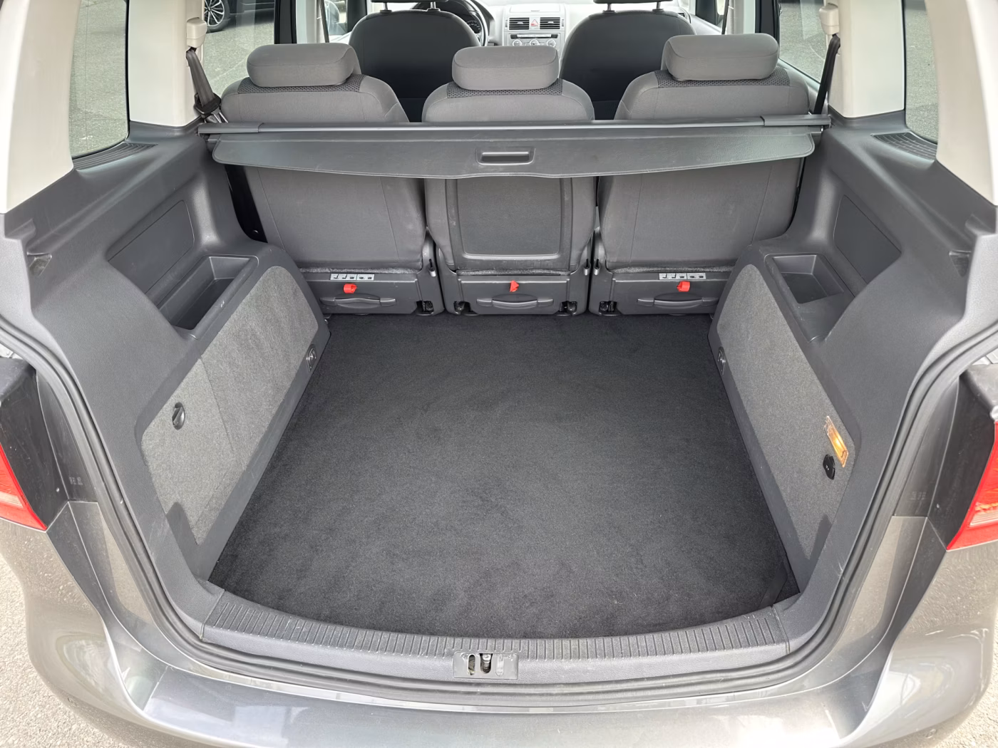 Volkswagen Touran фото 10