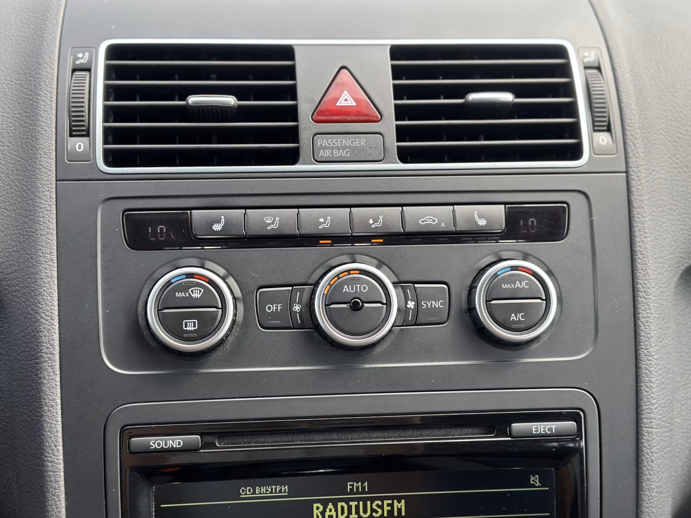 Volkswagen Touran фото 18