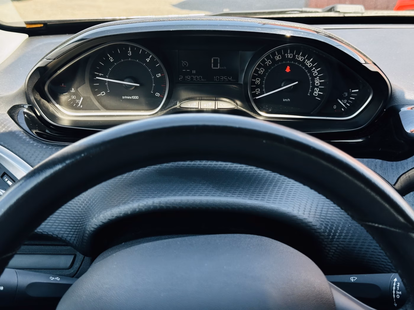 Peugeot 2008 фото 18