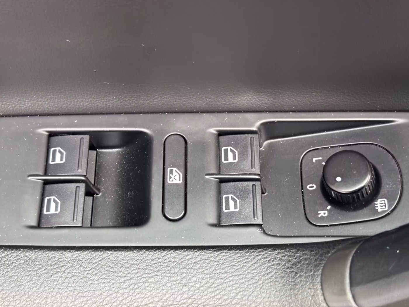 Volkswagen Passat фото 18
