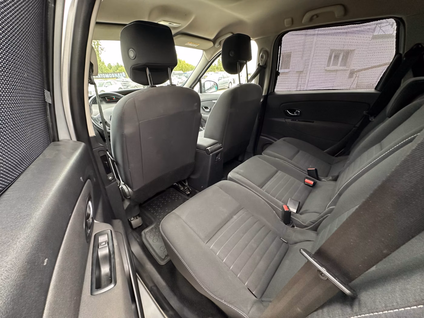 Renault Grand Scenic фото 12