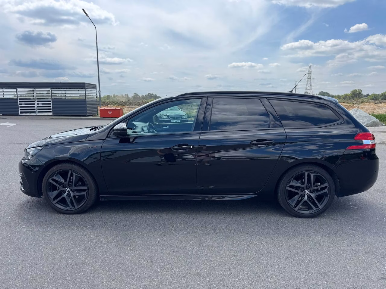 Peugeot 308 фото 3