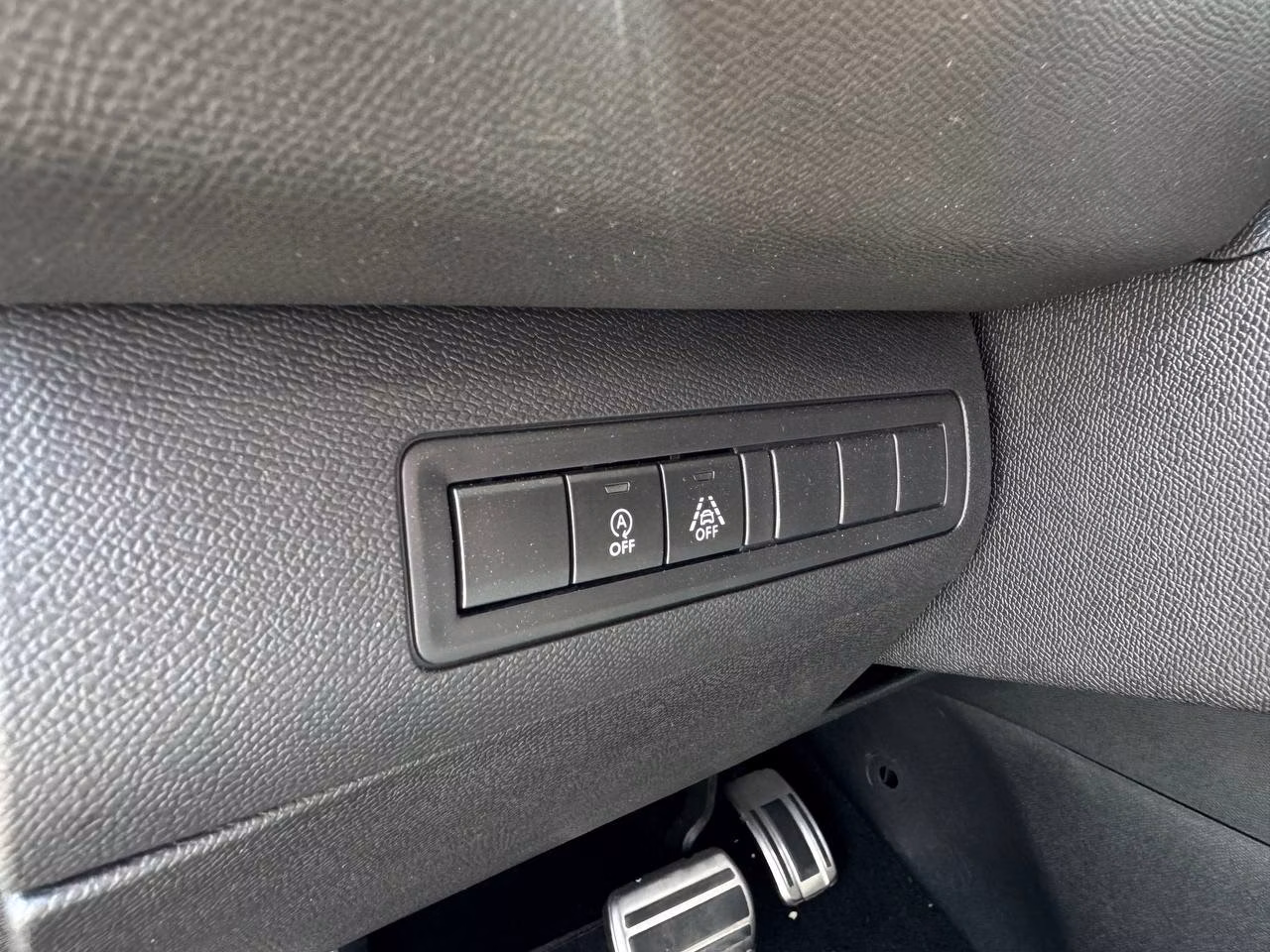 Peugeot 308 фото 14