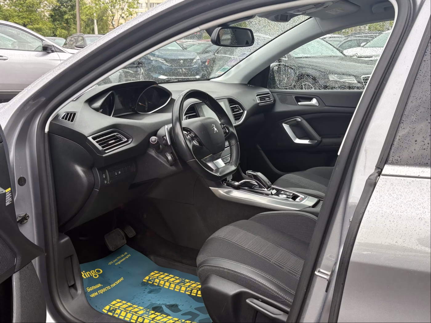 Peugeot 308 фото 6