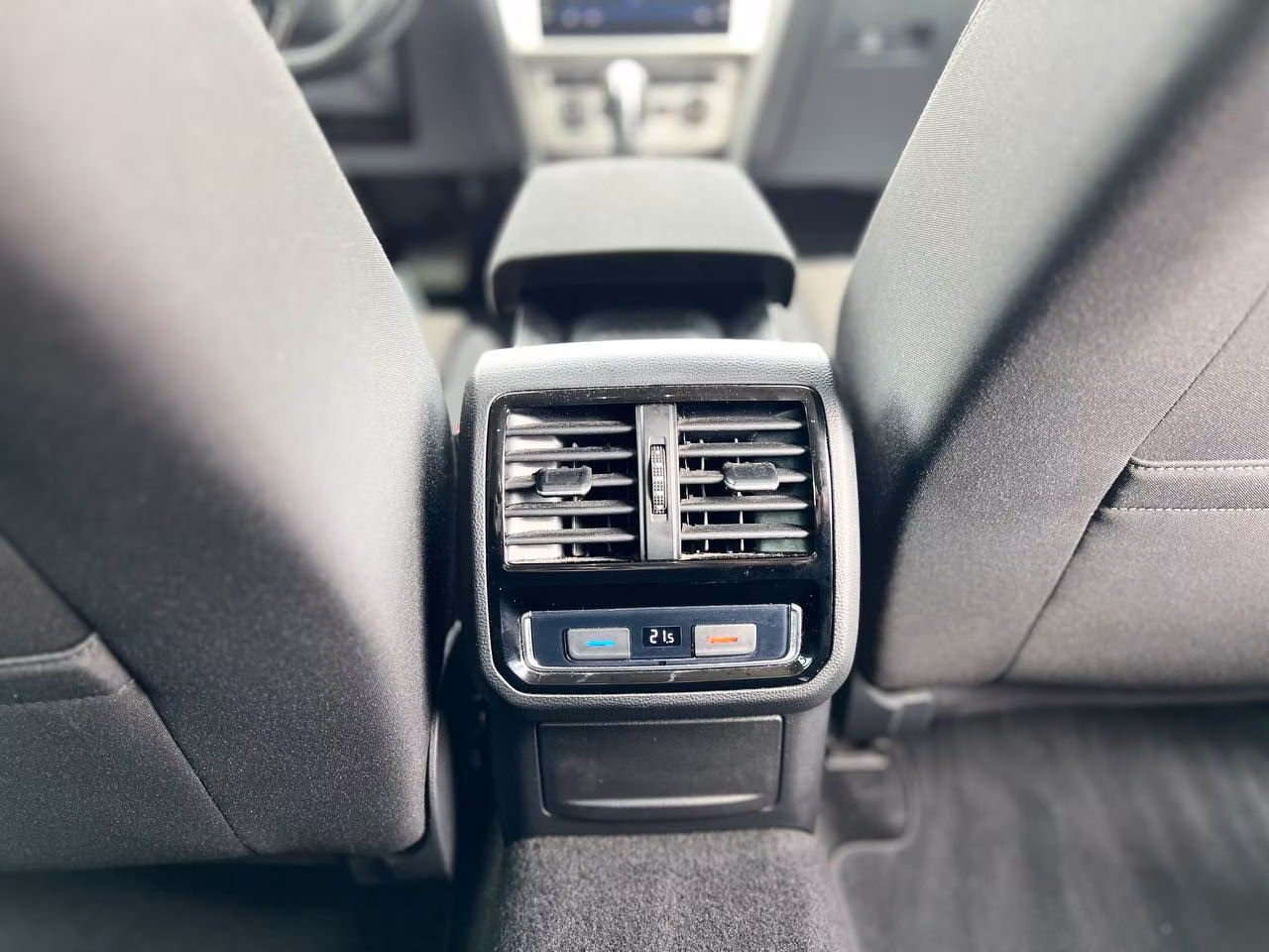 Volkswagen Passat фото 20