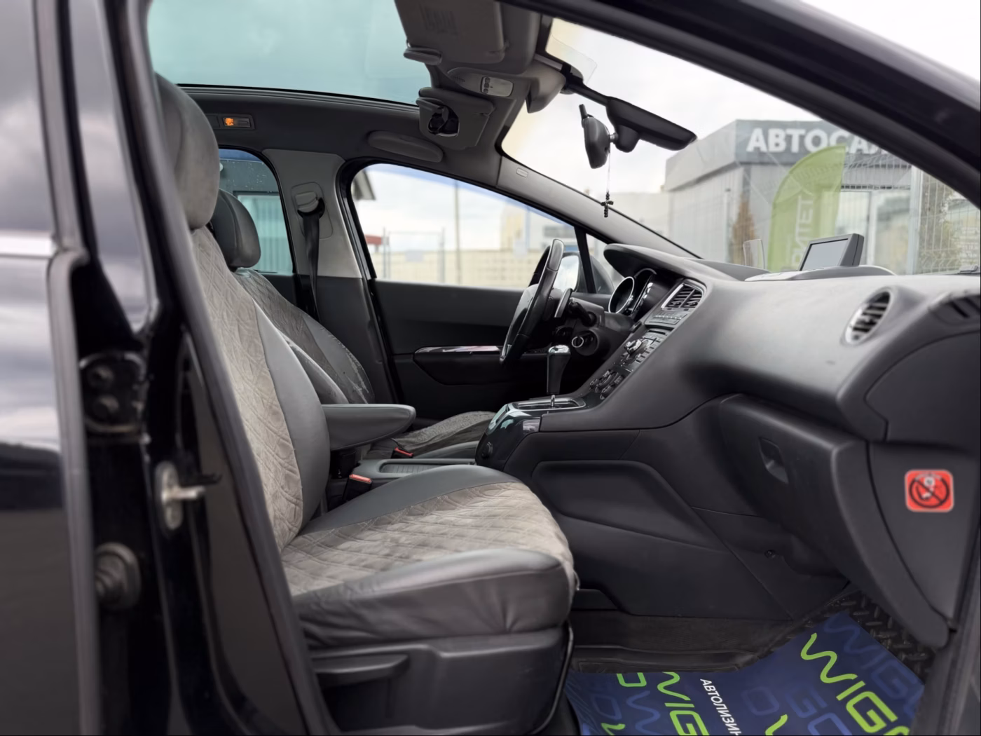 Peugeot 5008 фото 20