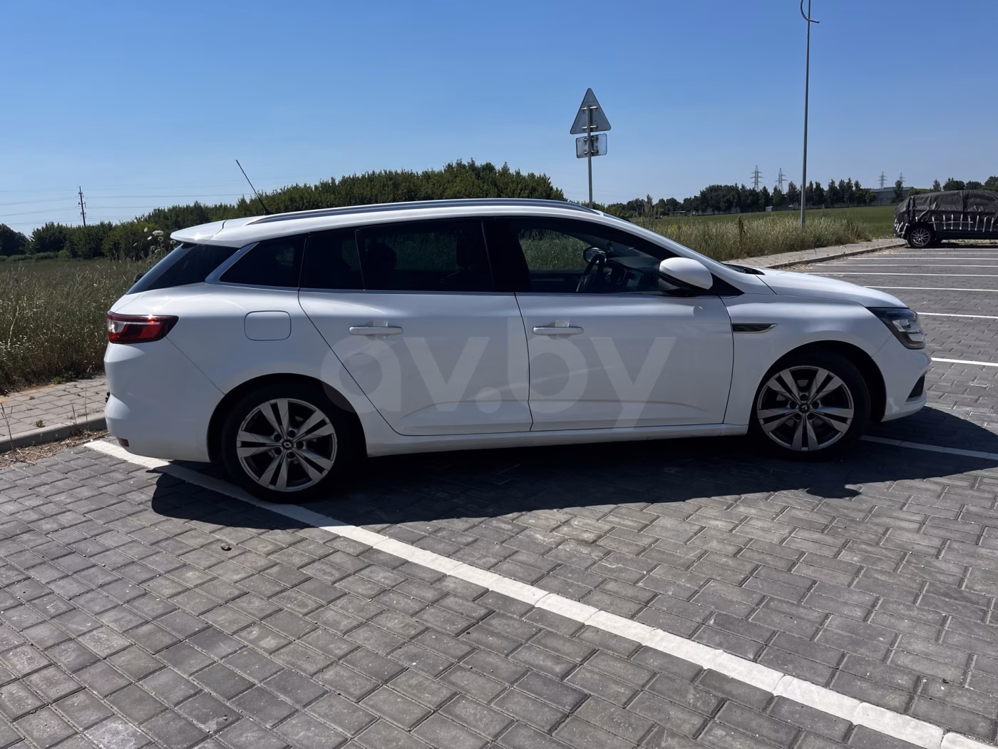 Renault Megane фото 10