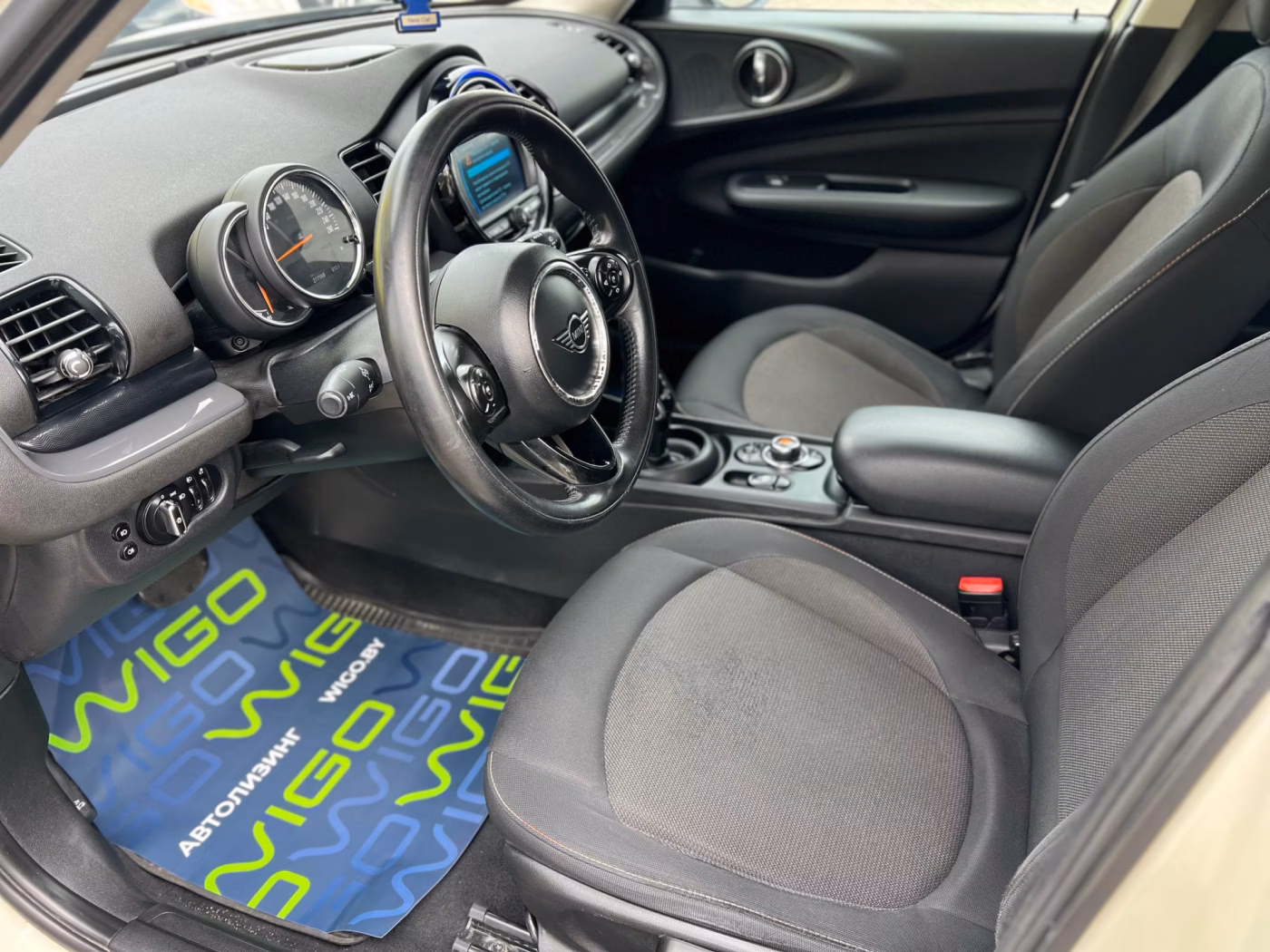 MINI Clubman фото 9