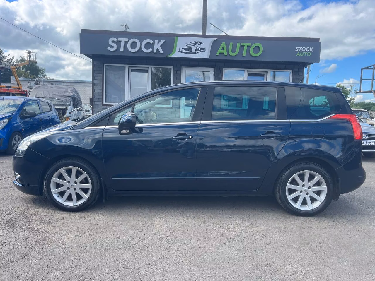 Peugeot 5008 фото 4