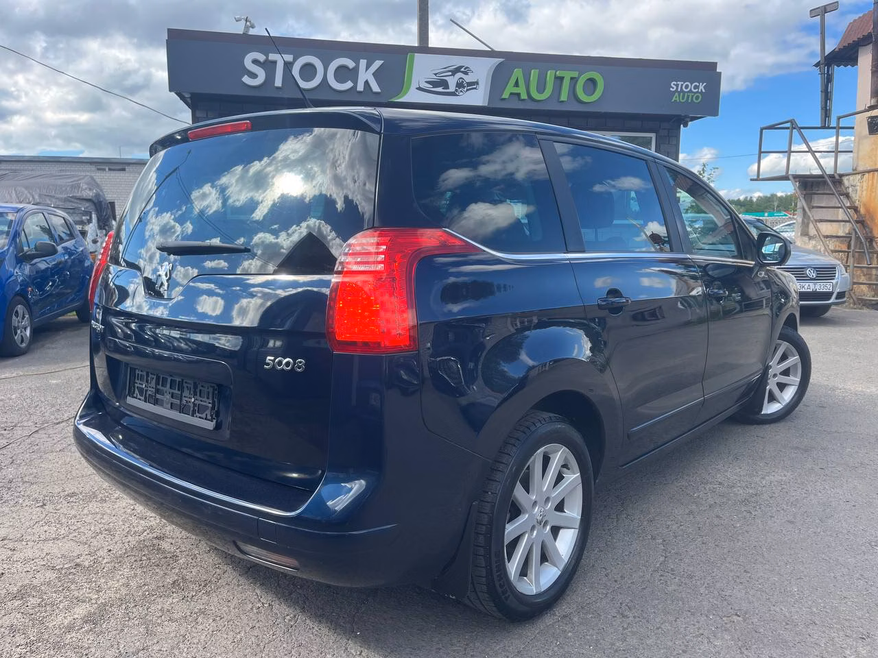 Peugeot 5008 фото 6