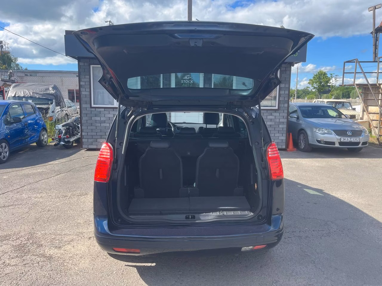 Peugeot 5008 фото 9