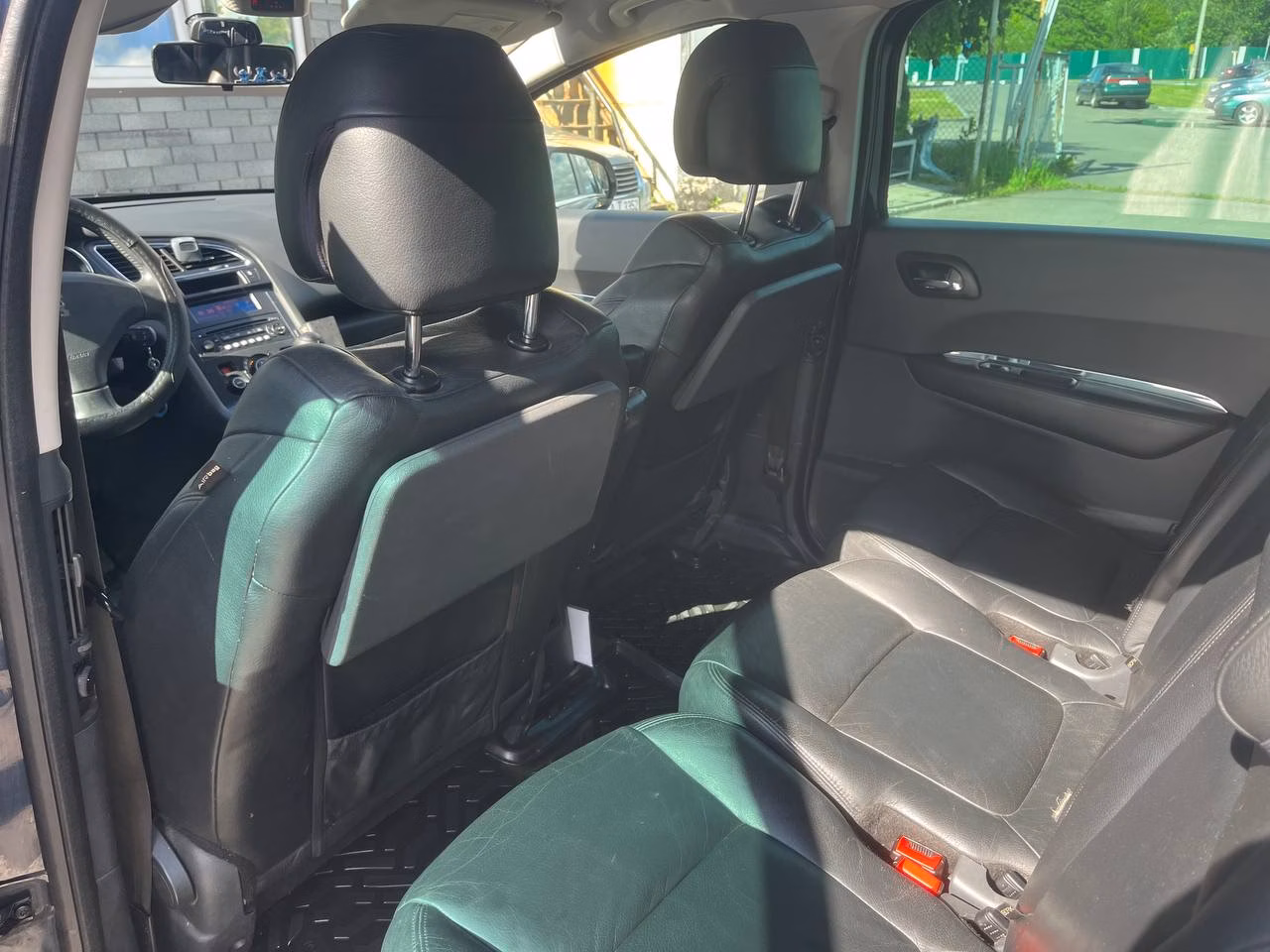 Peugeot 5008 фото 13