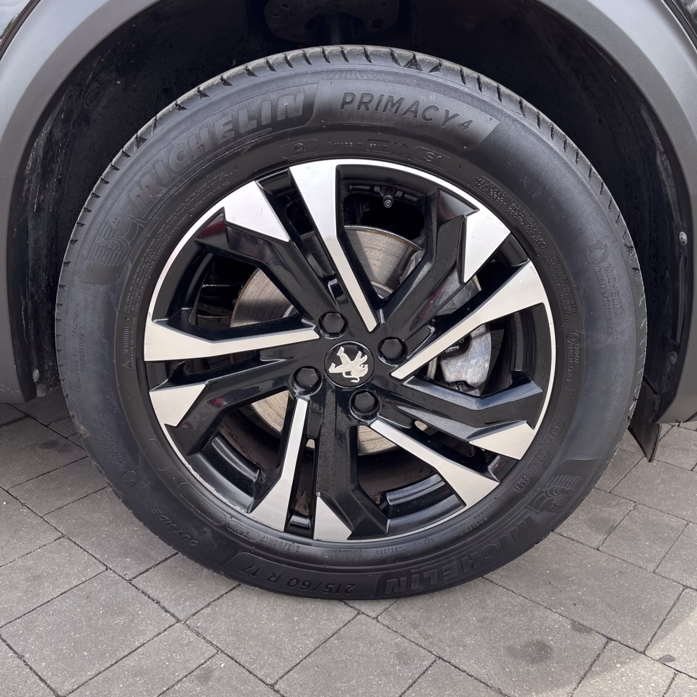 Peugeot 2008 фото 7