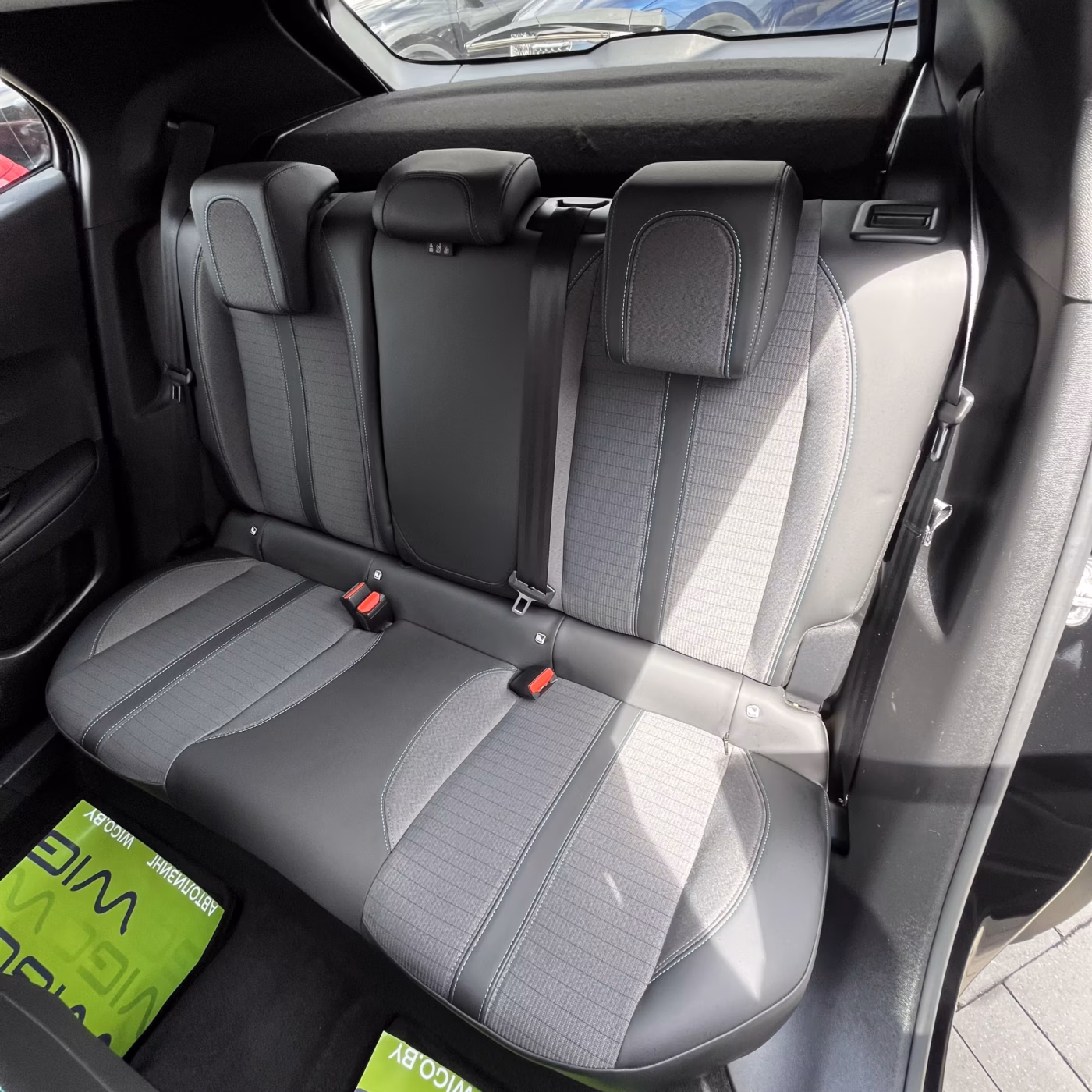 Peugeot 2008 фото 18