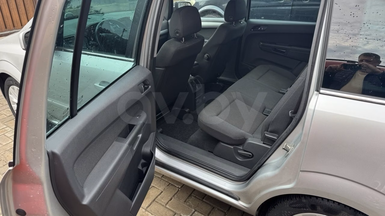 Opel Zafira фото 13
