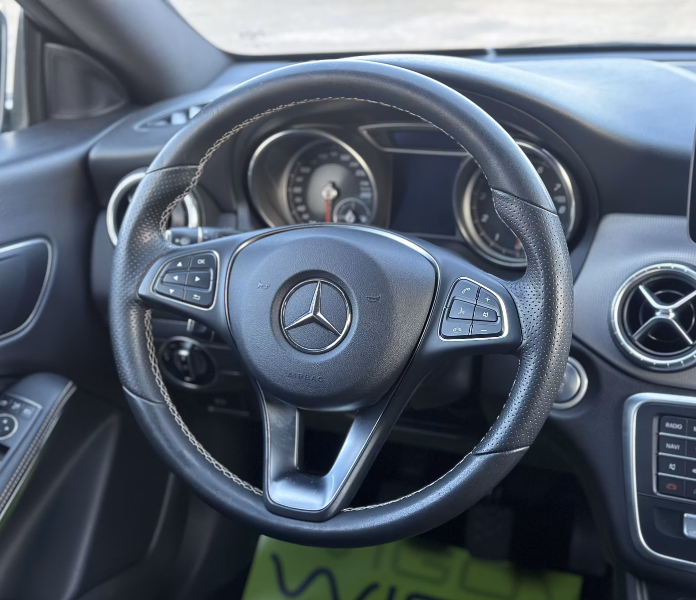 Mercedes-Benz CLA фото 14