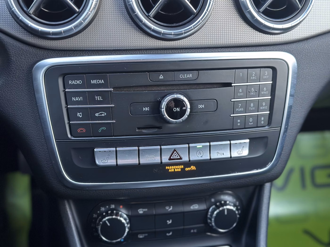 Mercedes-Benz CLA фото 18