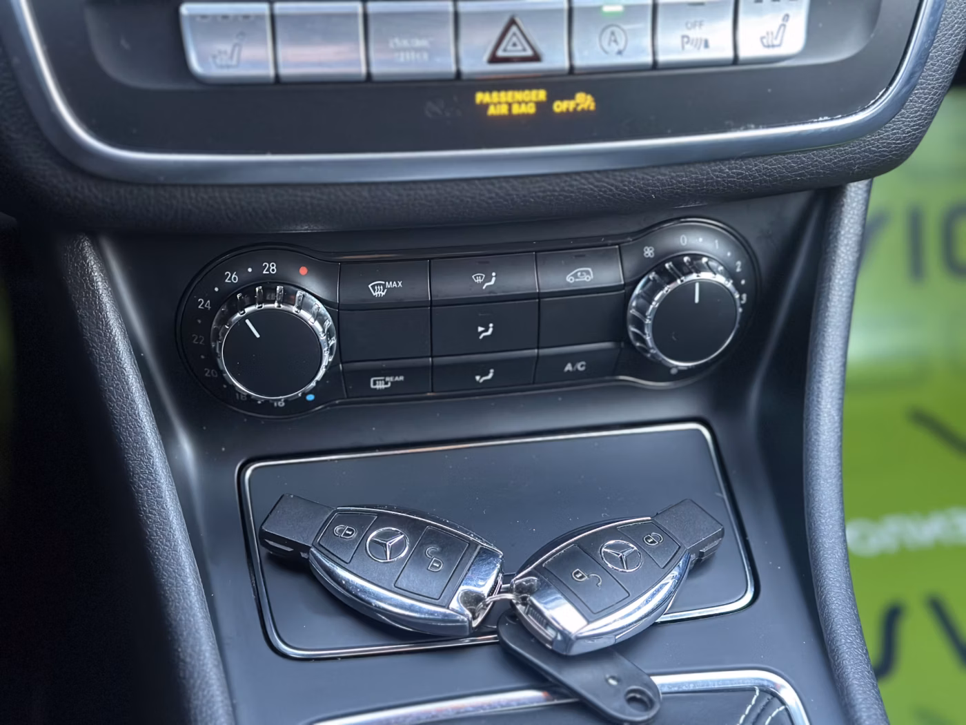 Mercedes-Benz CLA фото 20
