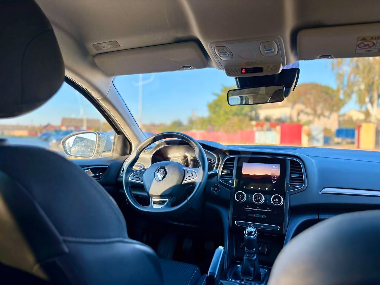 Renault Megane фото 12