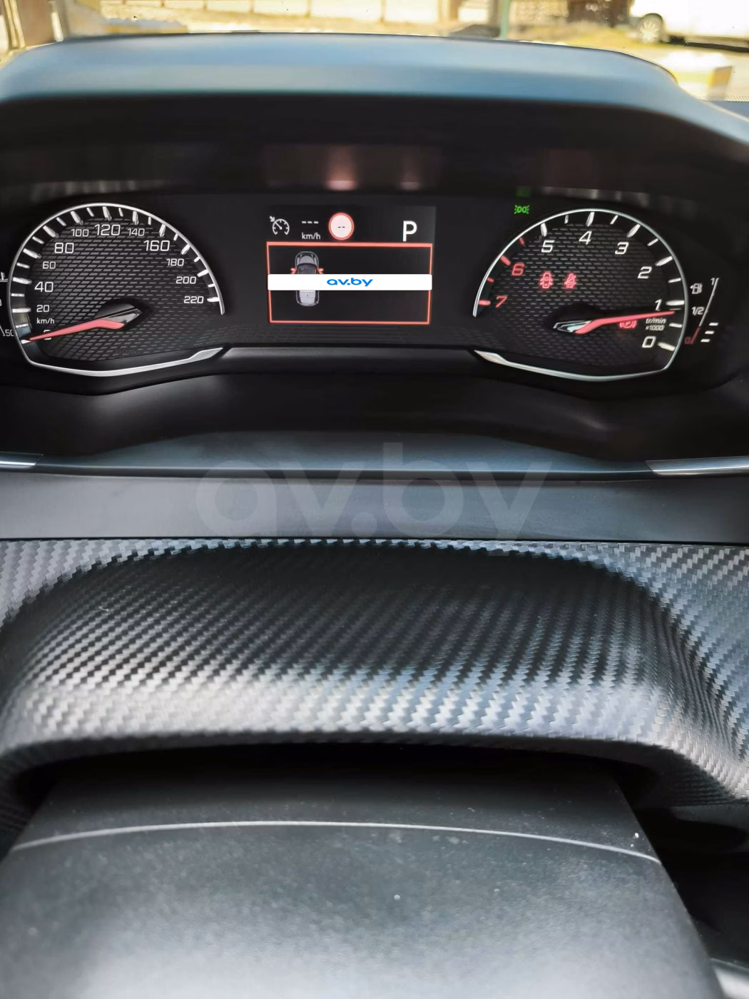 Peugeot 2008 фото 6