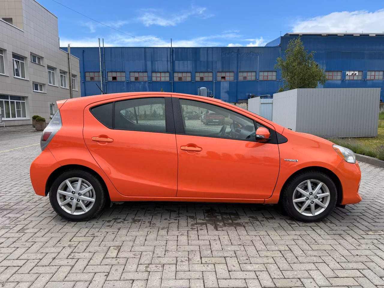 Toyota Prius C фото 9