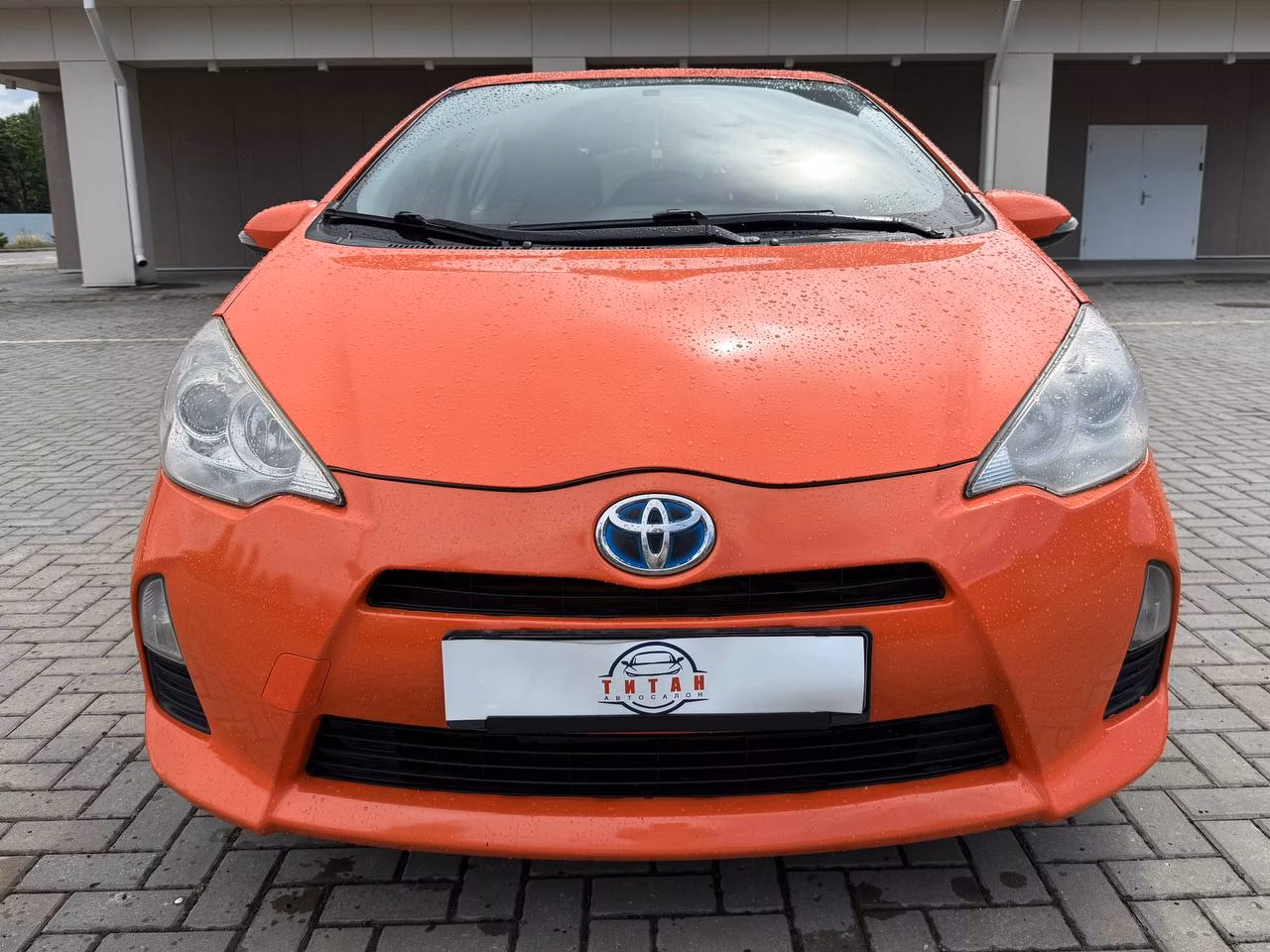 Toyota Prius C фото 12