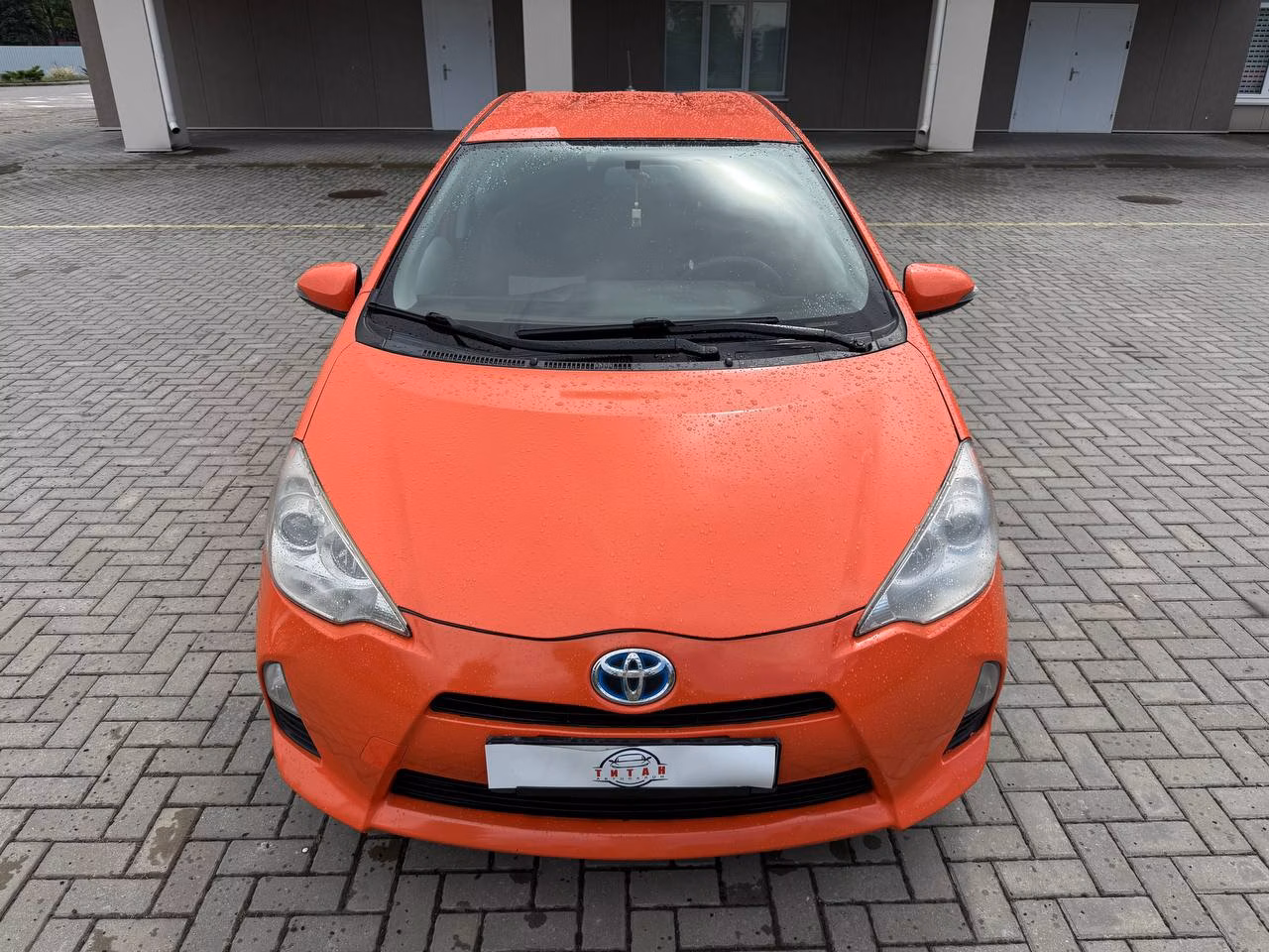 Toyota Prius C фото 13