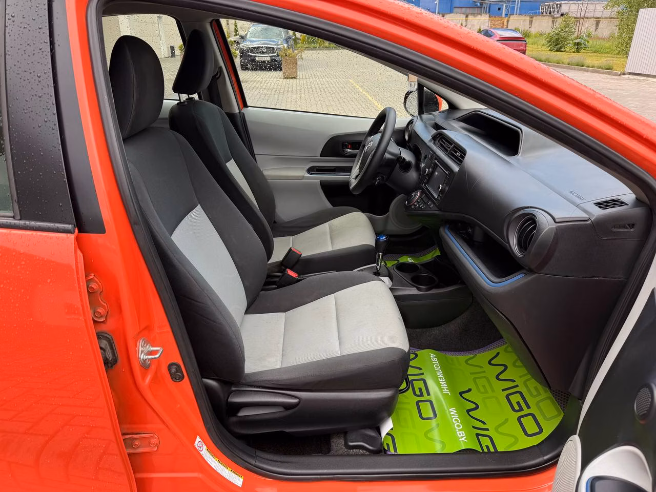 Toyota Prius C фото 18