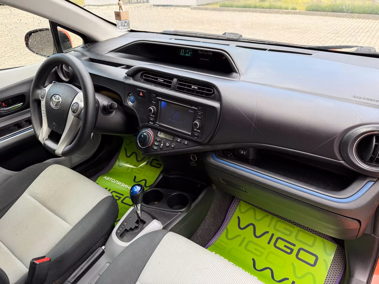 Toyota Prius C фото 19