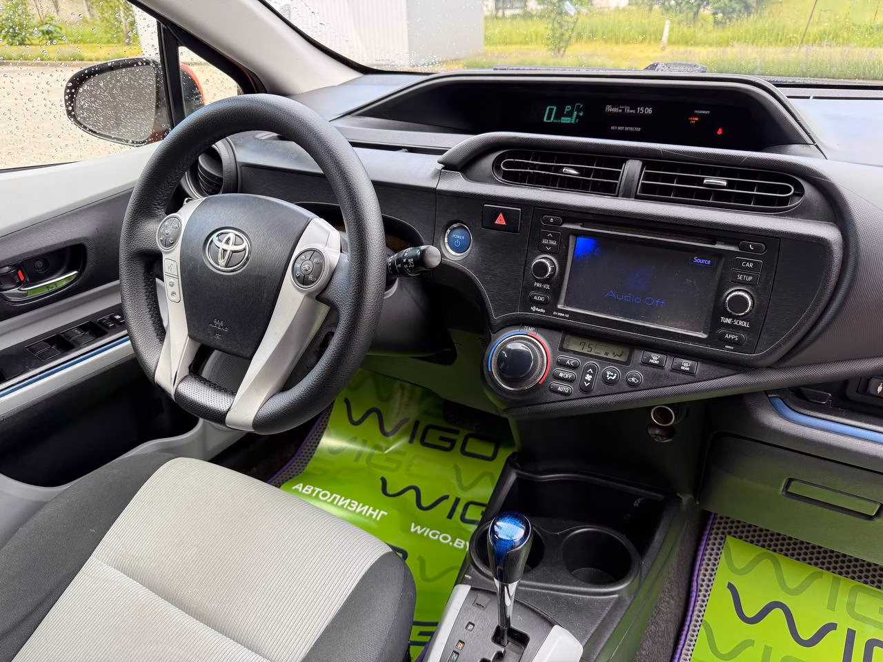Toyota Prius C фото 20