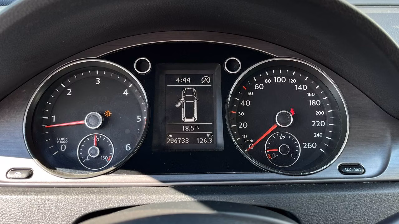 Volkswagen Passat фото 11