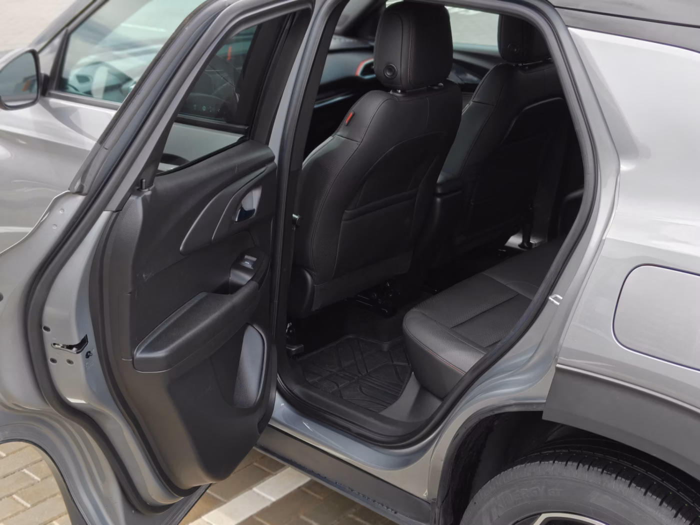Chevrolet TrailBlazer фото 12