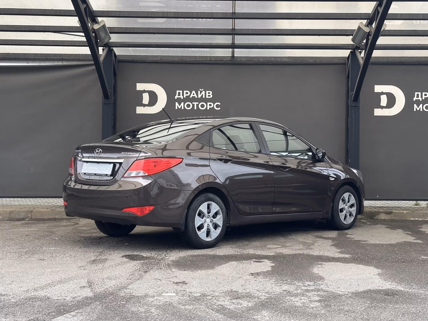 Hyundai Accent фото 5
