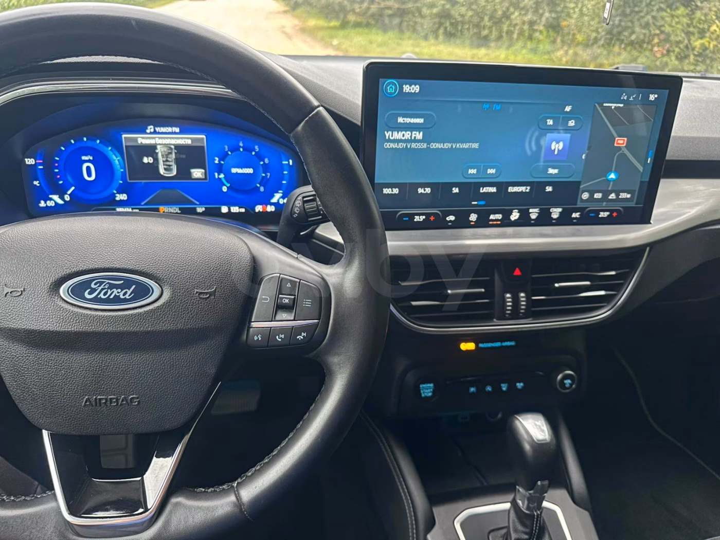 Ford Focus фото 8