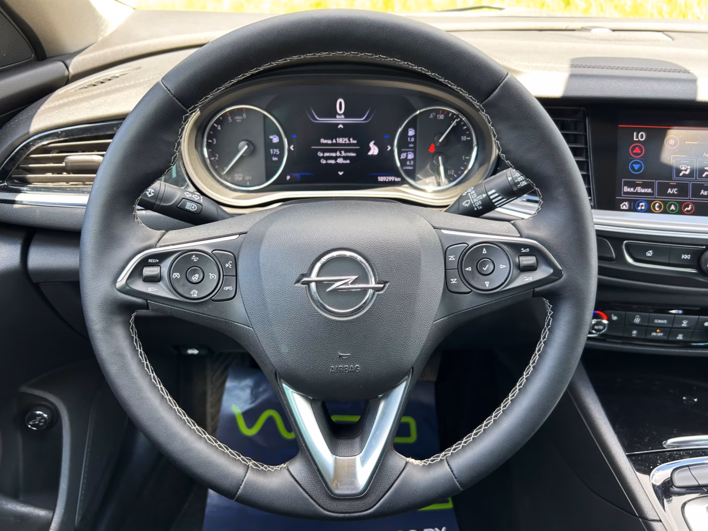 Opel Insignia фото 15