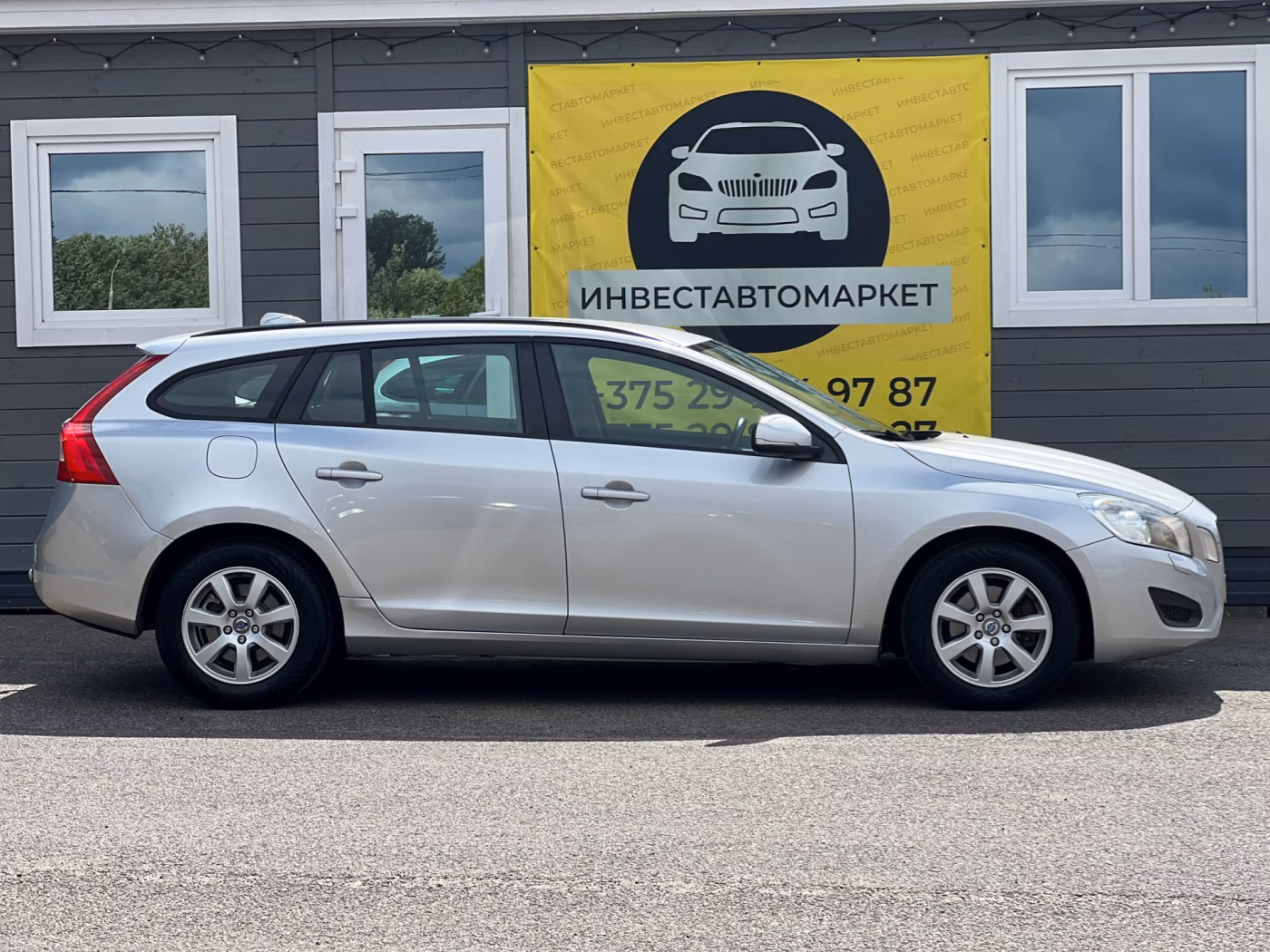 Volvo V60 фото 2