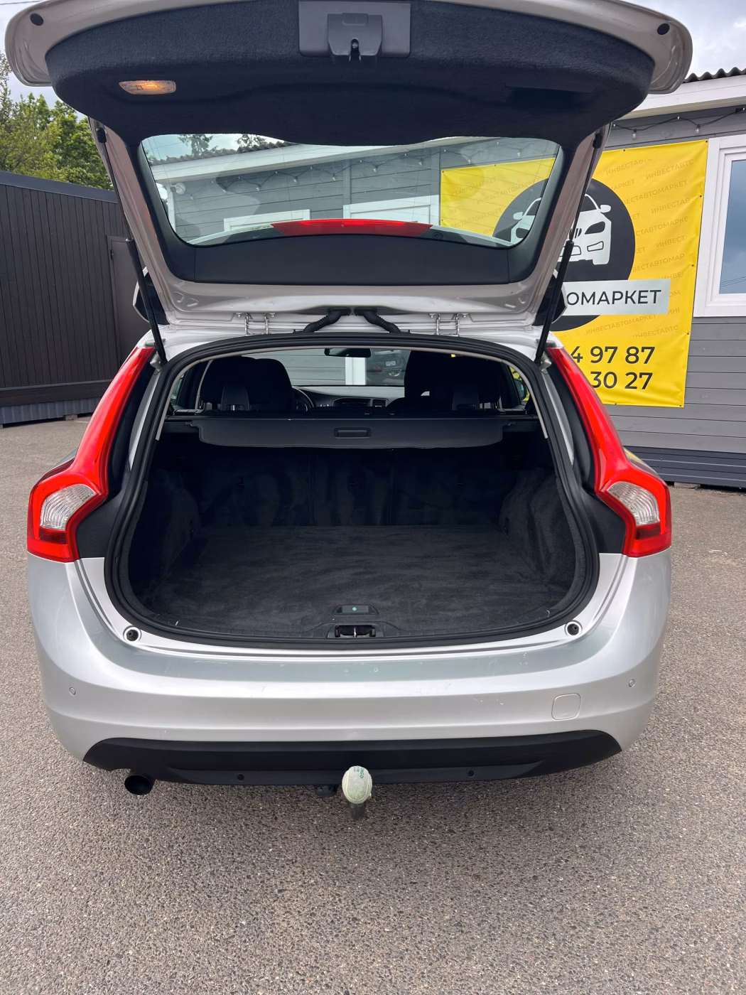 Volvo V60 фото 8