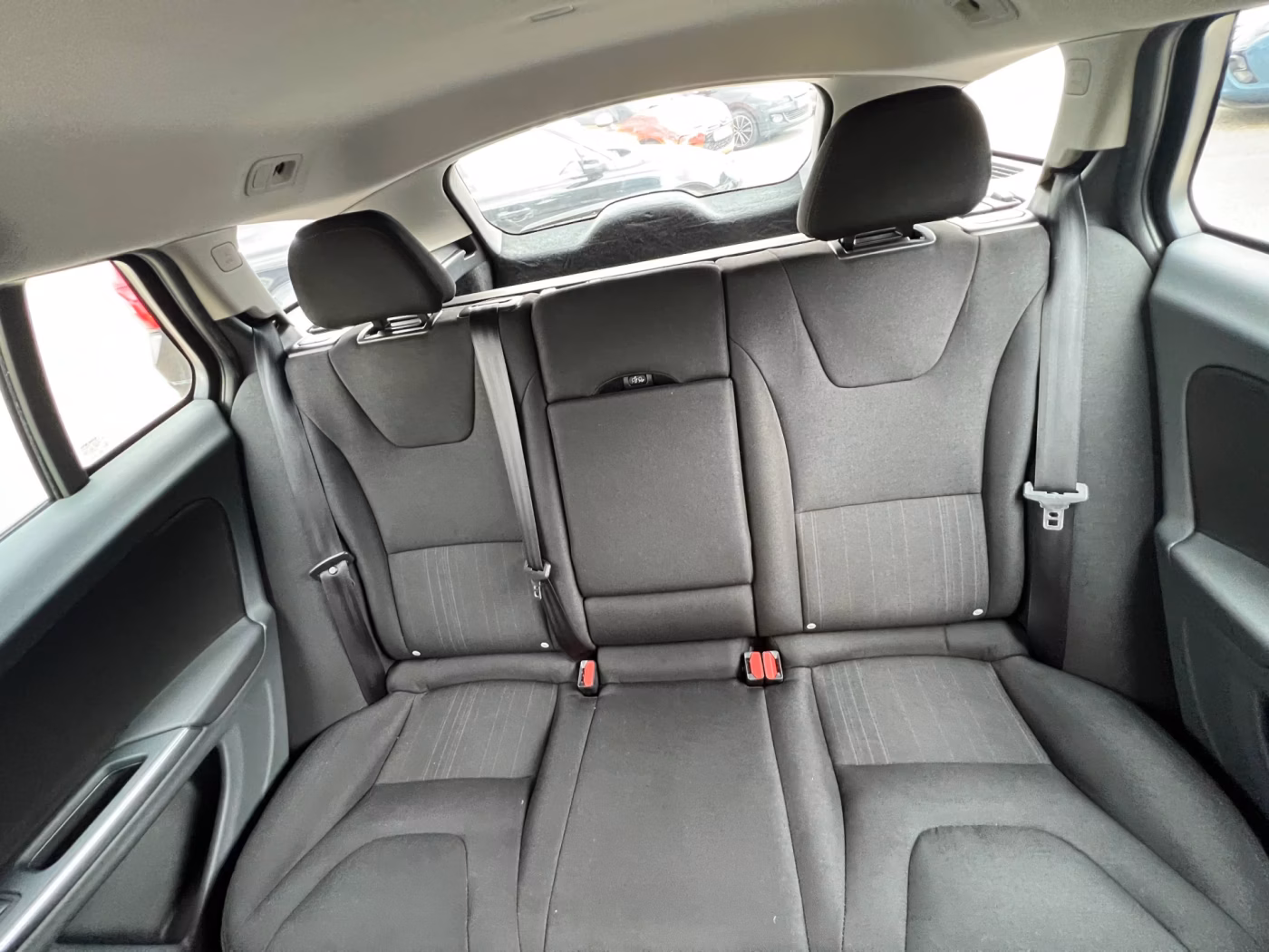 Volvo V60 фото 13