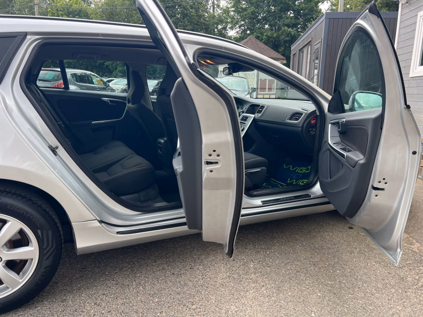 Volvo V60 фото 16