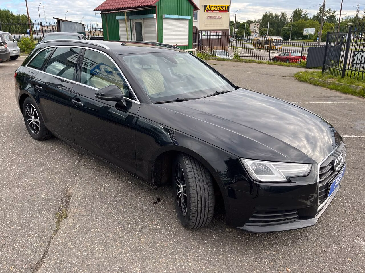 Audi A4 фото 3