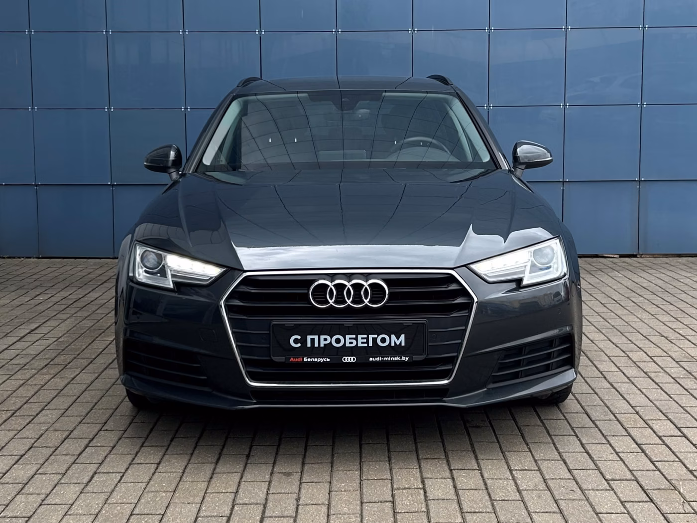 Audi A4 фото 2