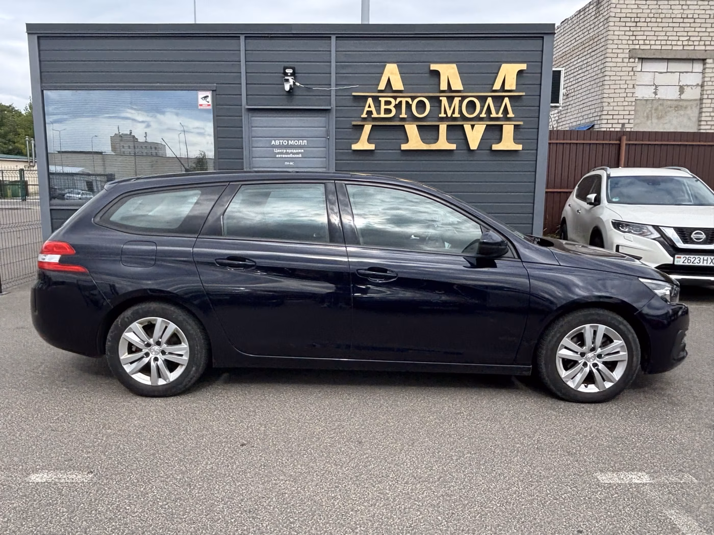 Peugeot 308 фото 2