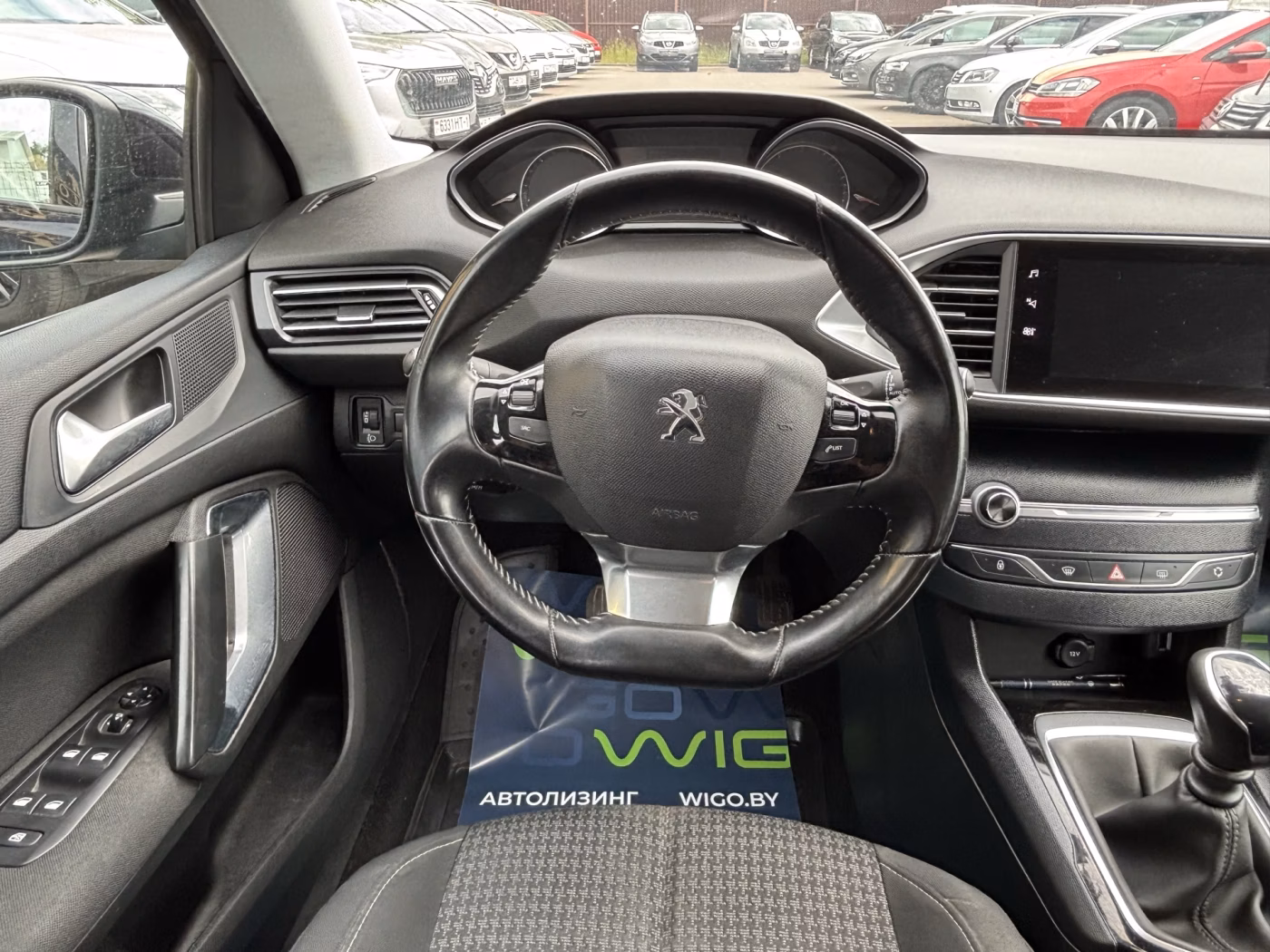 Peugeot 308 фото 12