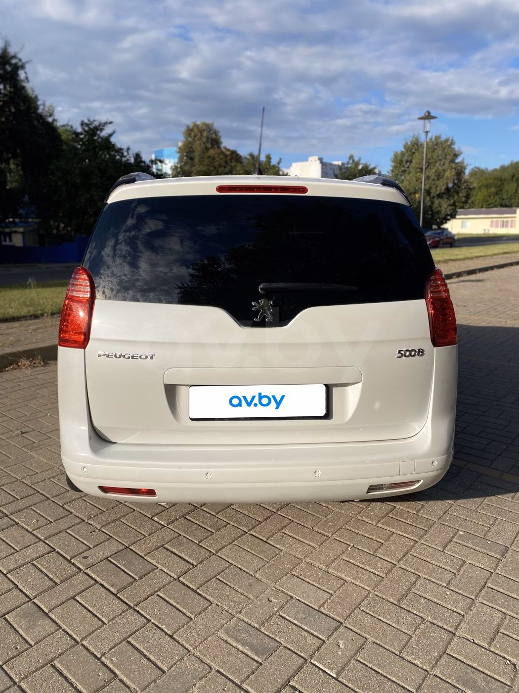 Peugeot 5008 фото 9