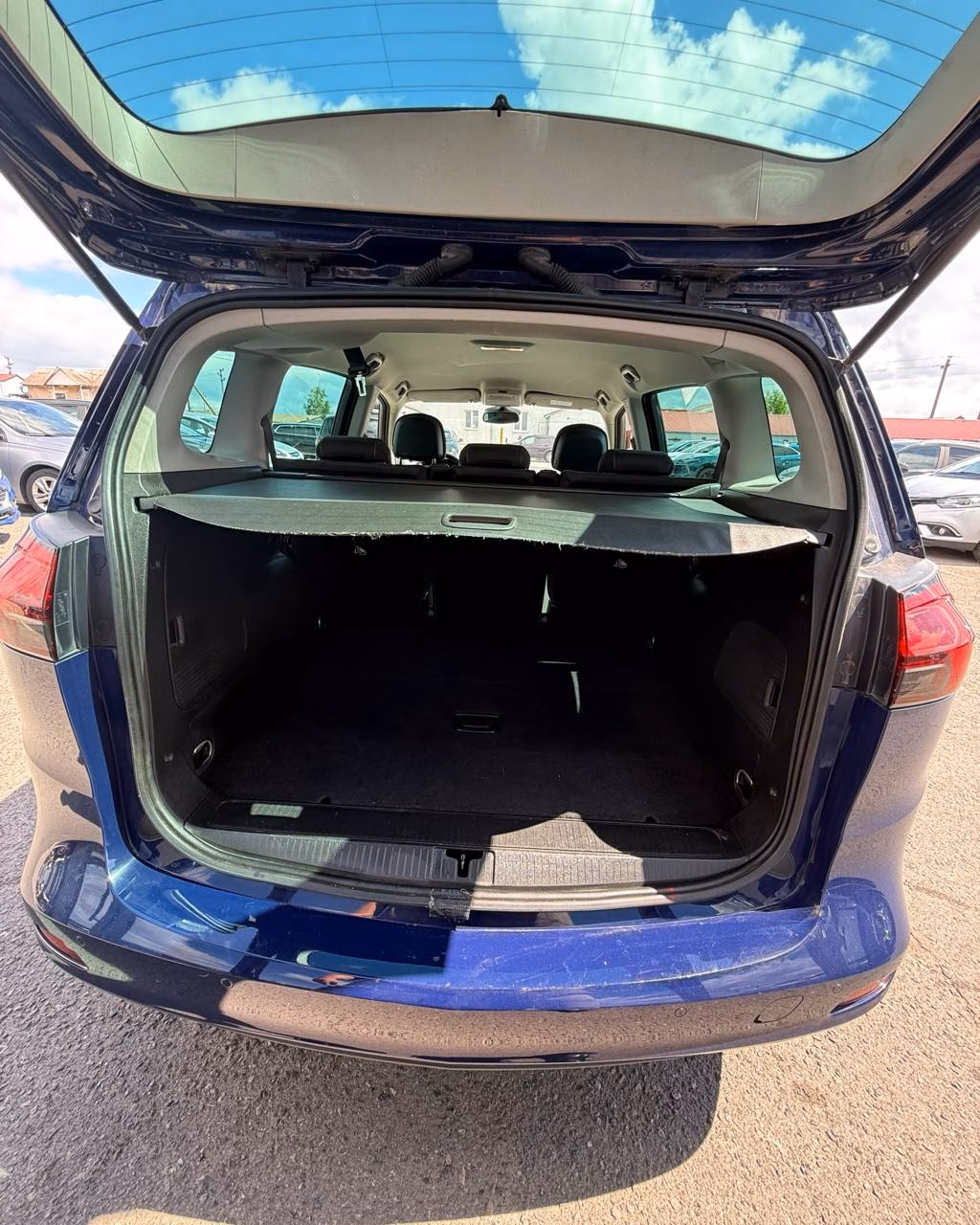 Opel Zafira фото 13
