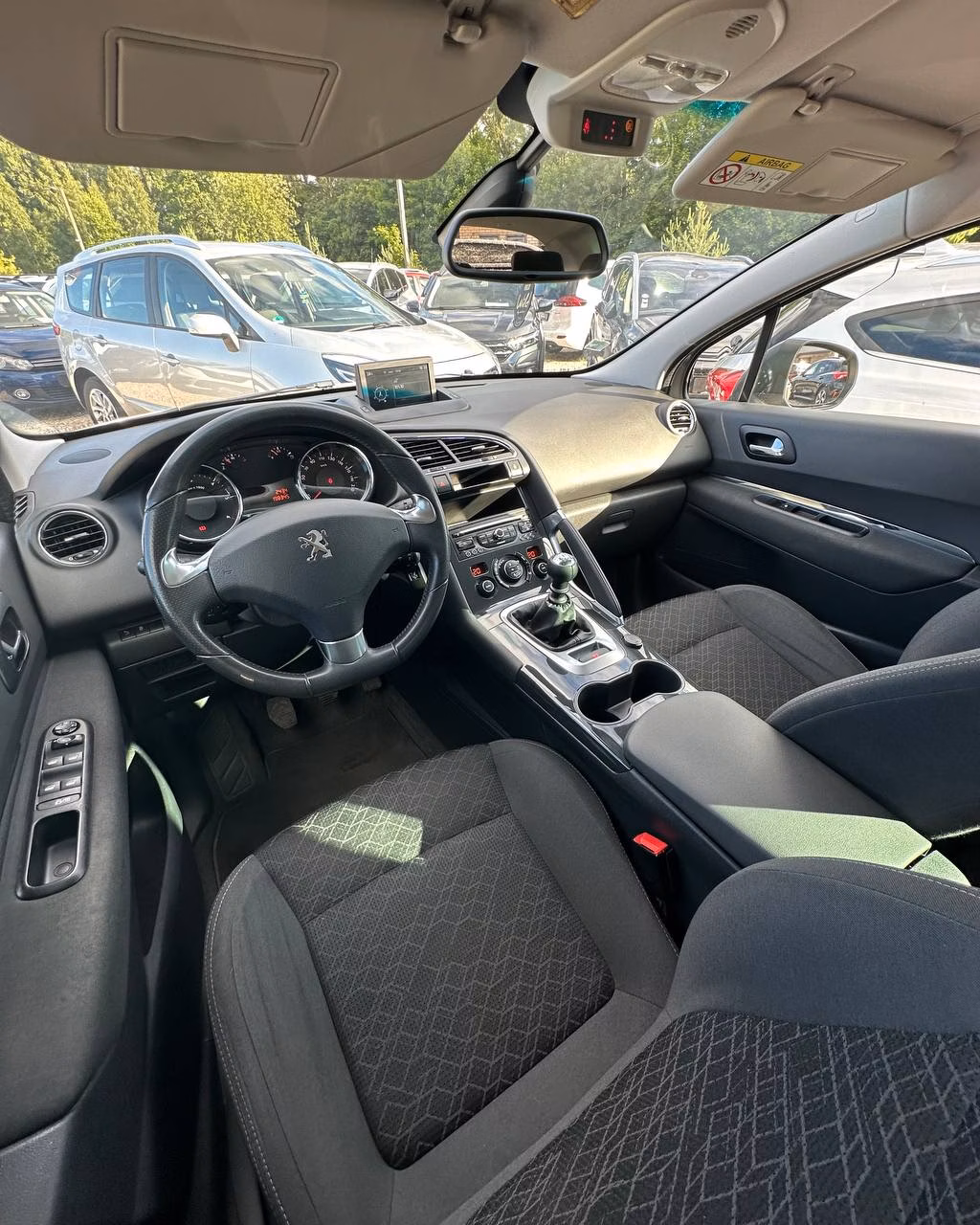 Peugeot 3008 фото 9