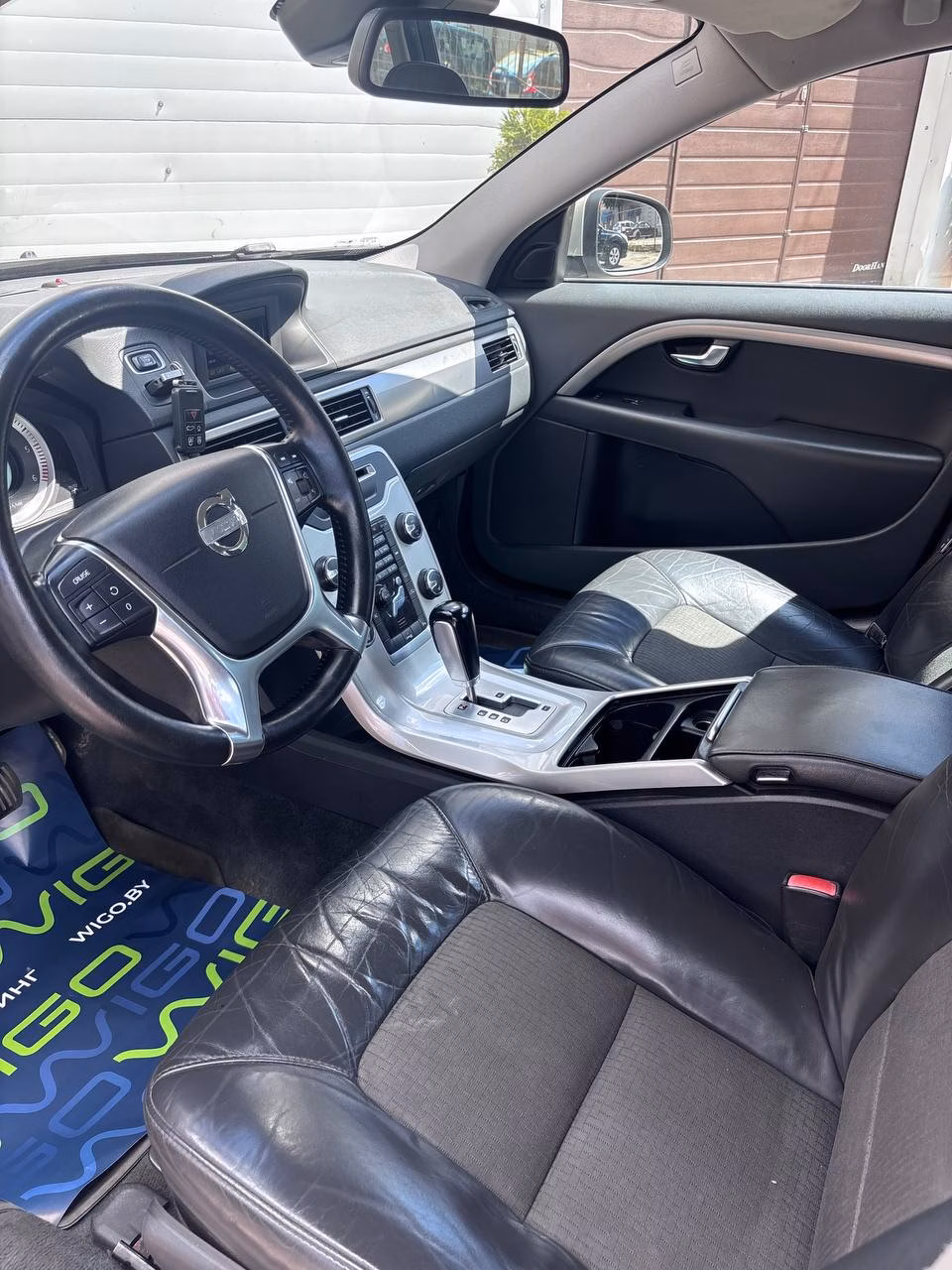 Volvo V70 фото 10